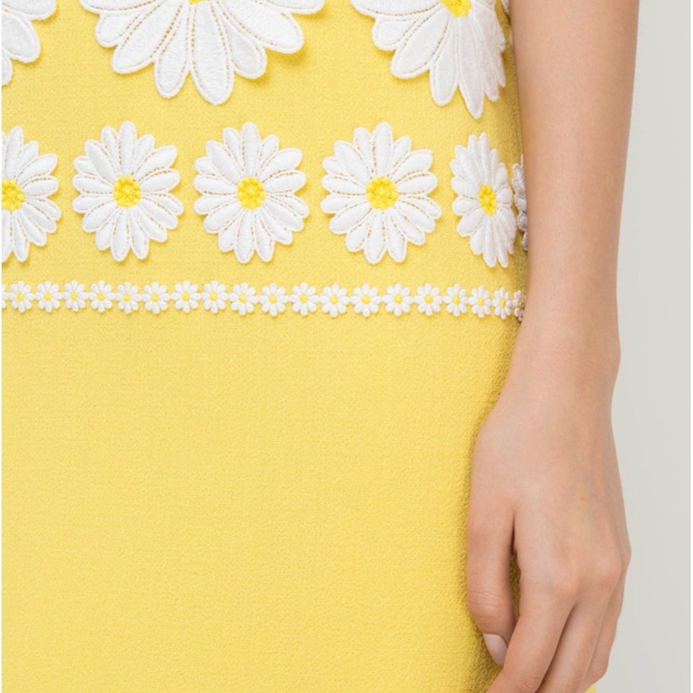 Dolce & Gabbana Yellow Daisy Appliqué Shift Mini Dress - Picture 4 of 5